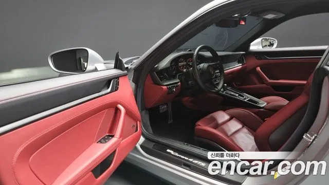 Porsche 911(992) id 2462086 из Кореи 3