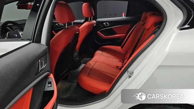 BMW 1 Series (F40) 2021 Белый из Кореи, фото 3