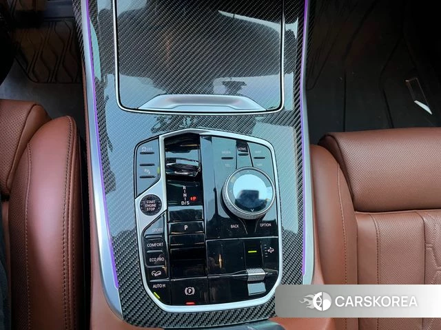 BMW X7 (G07) 2025 Белый из Кореи, фото 3