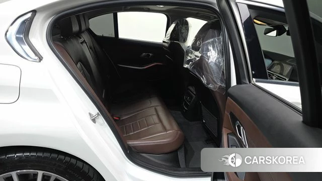 BMW 3 Series (G20) 2021 Белый из Кореи, фото 3