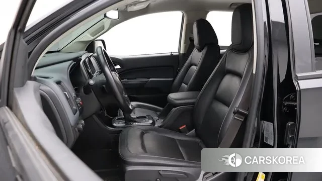 Chevrolet (GM Daewoo) Real New Colorado 2022 Черный из Кореи, фото 3