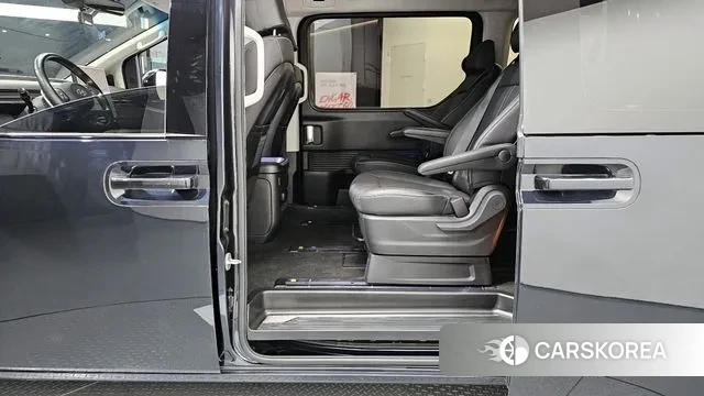 Hyundai Staria 2021 Синий из Кореи, фото 3