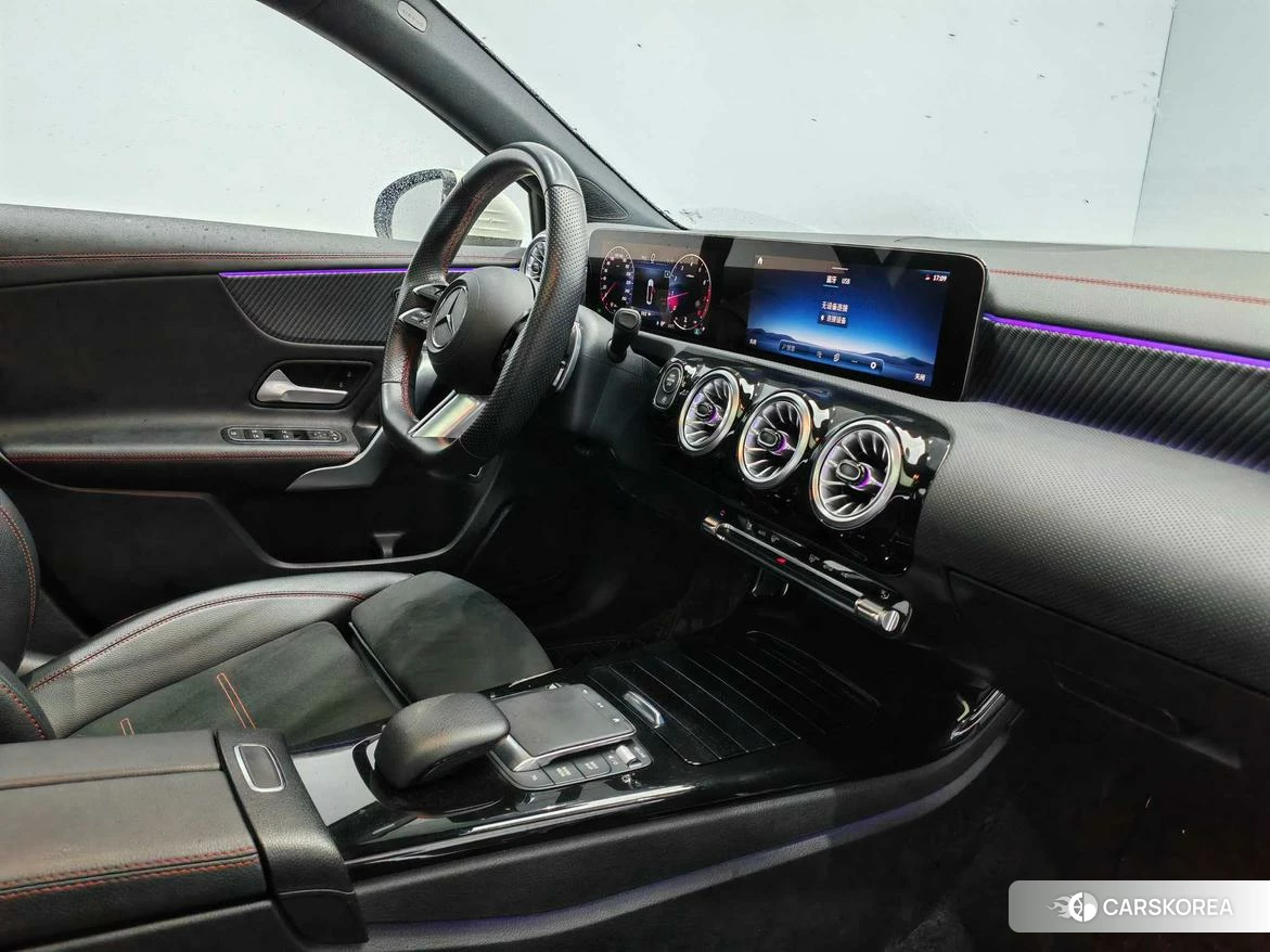 Mercedes-Benz Class A 2022 Белый из Китая, фото 3
