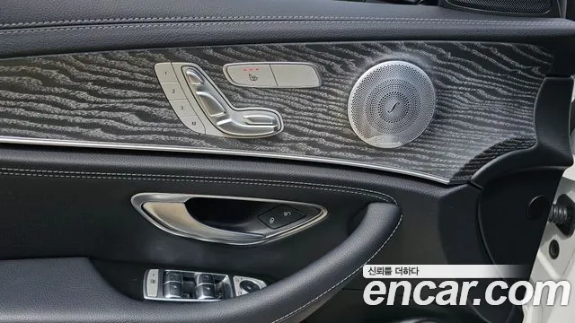 Mercedes-Benz E-Class W213 2021 Белый из Кореи, фото 3