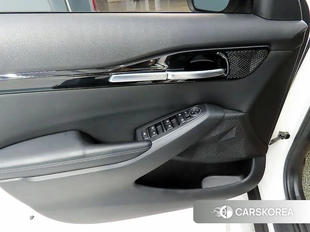Kia Seltos 2019 Белый из Кореи, фото 3
