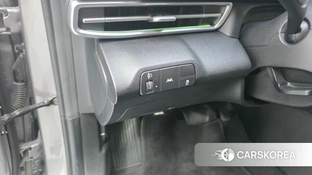 Hyundai Avante (CN7) 2020 Серебристо-серый из Кореи, фото 3