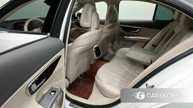 Mercedes-Benz E-Class W214 2025 Белый из Кореи, фото 3