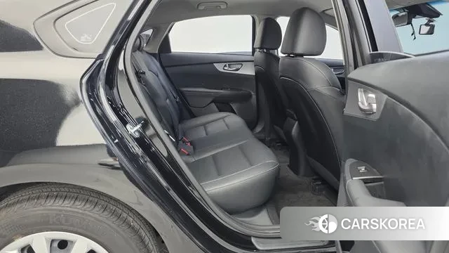 Kia The New K3 2nd generation 2023 Черный из Кореи, фото 3