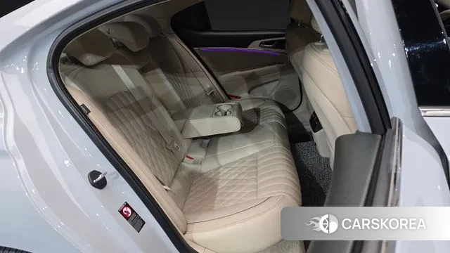 Genesis G70 2019 Светло-серебряный цвет из Кореи, фото 3