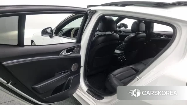 Kia Stinger 2019 Белый из Кореи, фото 3