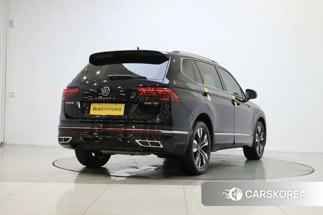 Volkswagen Tiguan L 2022 Черный из Китая, фото 3