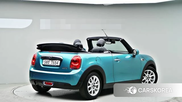 Mini Cooper Convertible 2018 Синий из Кореи, фото 3