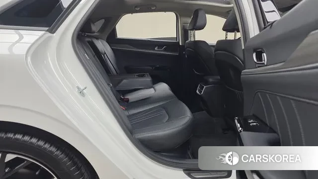 Kia The New K5 Hybrid 3rd generation 2024 Белый из Кореи, фото 3