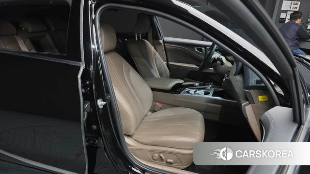 Kia K8 2022 Черный из Кореи, фото 3