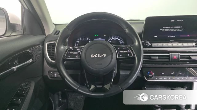 Kia Seltos 2021 Белый из Кореи, фото 3