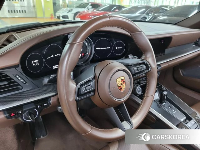 Porsche 911(992) 2020 Белый из Кореи, фото 3