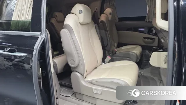Kia Carnival 4th generation 2022 Черный из Кореи, фото 3