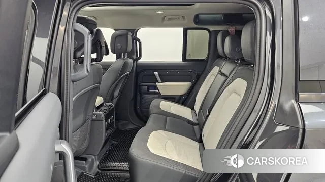 Land Rover Defender (L663) 2024 Серый из Кореи, фото 3