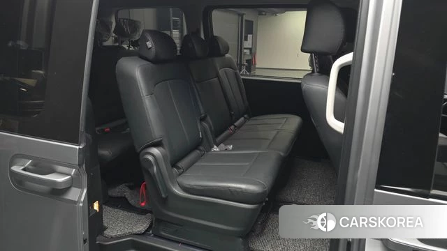 Hyundai Staria 2024 Серебристо-серый из Кореи, фото 3