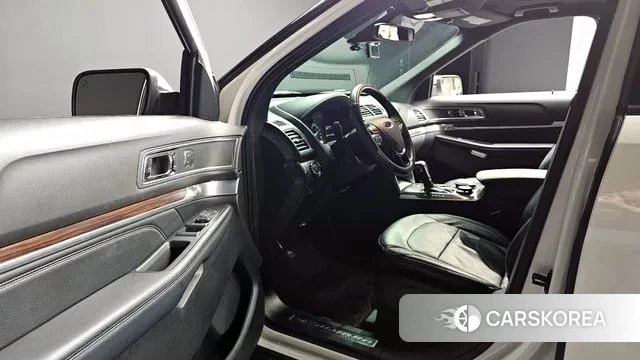 Ford Explorer 2018 Белый из Кореи, фото 3