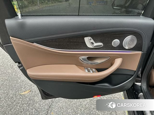 Mercedes-Benz E-class 2020 Черный из Китая, фото 3