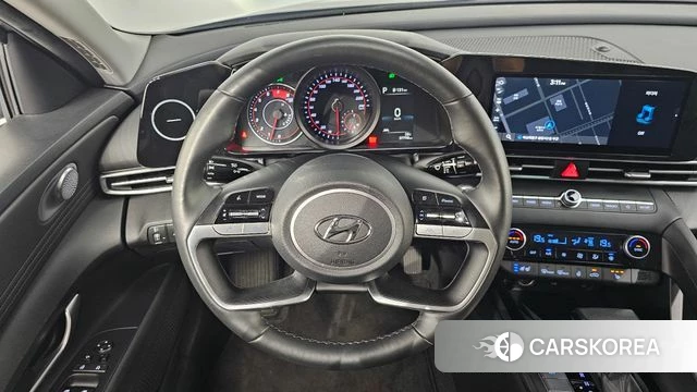 Hyundai Avante (CN7) 2021 Серебристо-серый из Кореи, фото 3