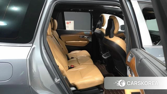 Volvo XC90 second Generation 2020 Светло-серебряный цвет из Кореи, фото 3