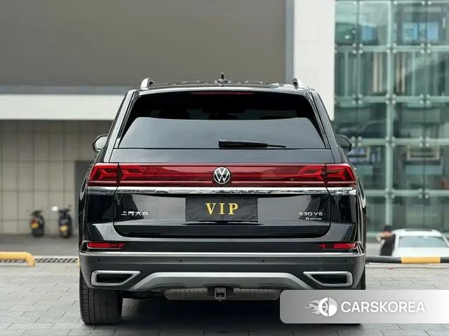 Volkswagen Tourang 2023 Черный из Китая, фото 3