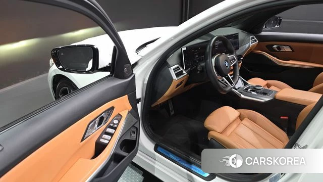 BMW 3 Series (G20) 2025 Белый из Кореи, фото 3