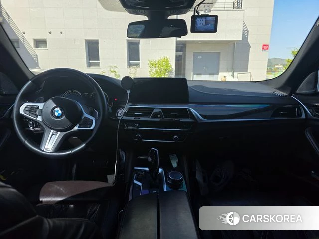 BMW 5 Series (G30) 2018 Черный из Кореи, фото 3