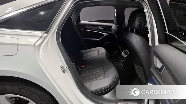 Audi A6 (C8) 2021 Белый из Кореи, фото 3