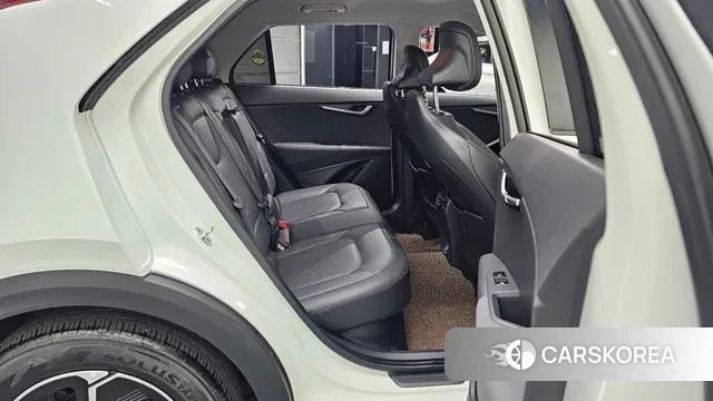 Kia Di Ol Nu Niro 2022 Белый из Кореи, фото 3