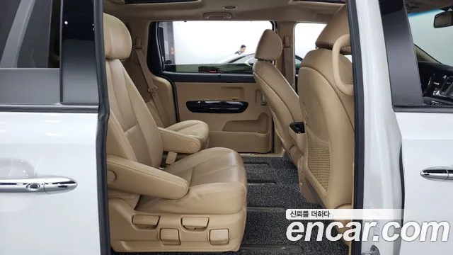 Kia The New Carnival 2018 Белый из Кореи, фото 3