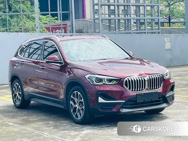BMW X1 2021 Красный из Китая, фото 3