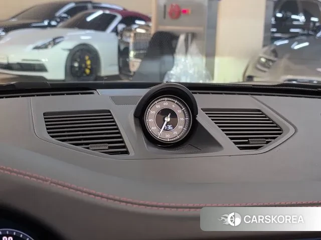 Porsche 911(992) 2021 Серый из Кореи, фото 3