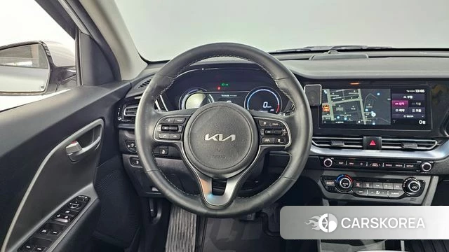 Kia Niro Plus 2022 Серебряный из Кореи, фото 3