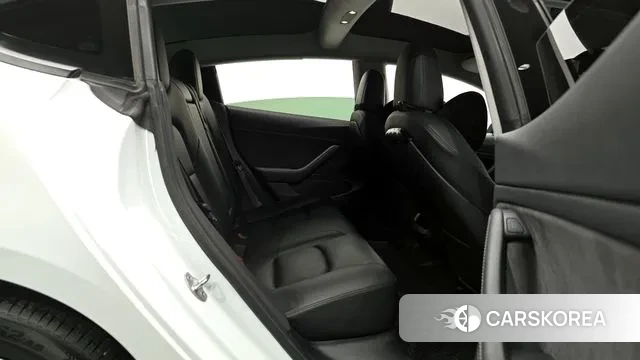 Tesla Model 3 2021 Белый из Кореи, фото 3