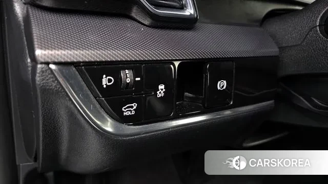 Kia Sportage 5th Generation 2021 Серебристо-серый из Кореи, фото 3