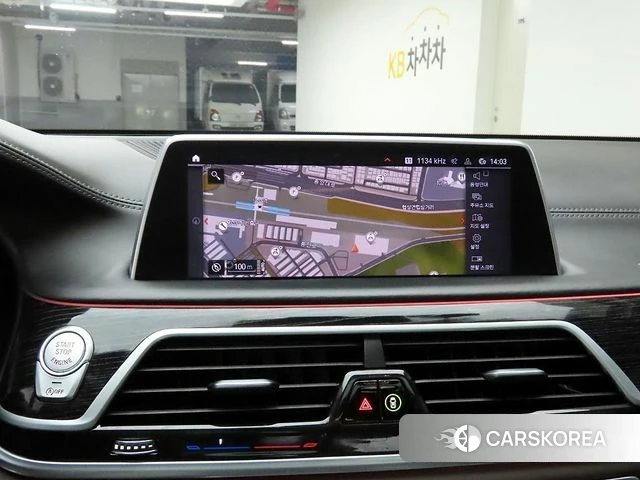 BMW 7 Series (G11) 2021 Черный из Кореи, фото 3