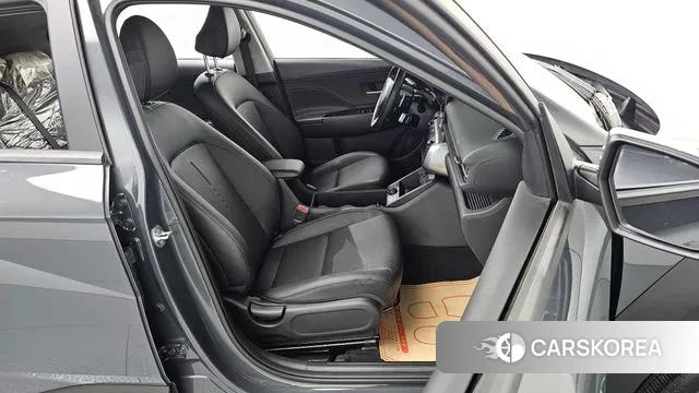 Hyundai Kona (SX2) 2023 Серый из Кореи, фото 3