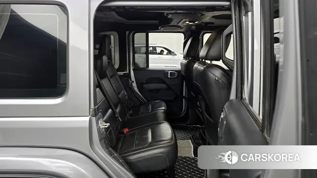 Jeep Wrangler (JL) 2019 Серебристо-серый из Кореи, фото 3