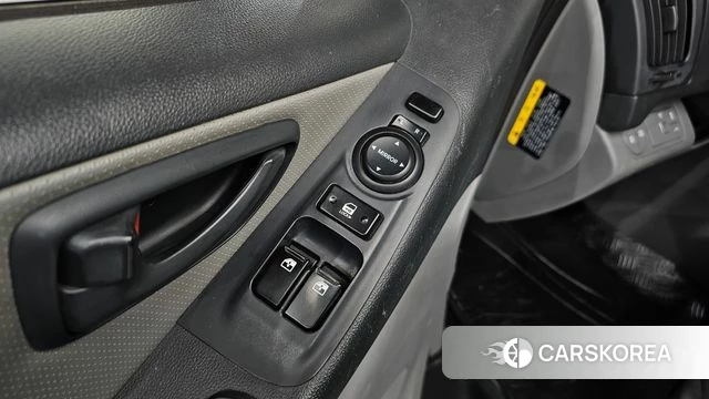 Hyundai Grand Starex 2018 Серебряный из Кореи, фото 3