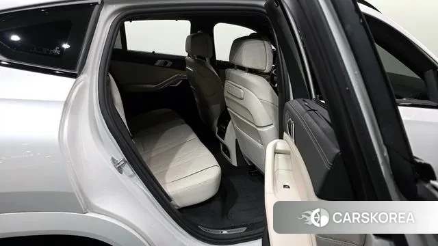 BMW X6 (G06) 2025 Белый из Кореи, фото 3