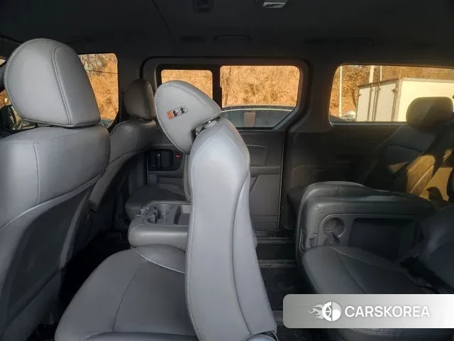 Hyundai The New Grand Starex 2019 Серебряный из Кореи, фото 3