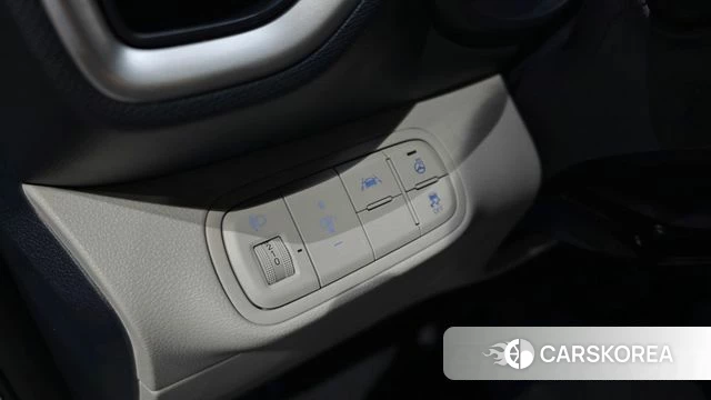 Hyundai Venue 2022 Белый из Кореи, фото 3
