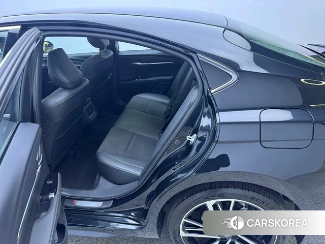 Toyota Camry 2026 Черный из Китая, фото 3