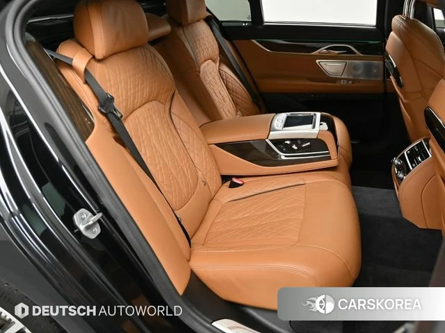 BMW 7 Series (G11) 2022 Черный из Кореи, фото 3