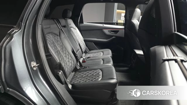 Audi Q7 (4M) 2023 Серый из Кореи, фото 3