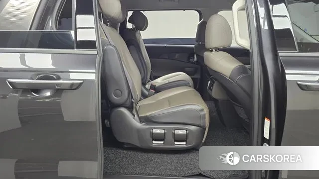 Kia The New Carnival 4th Generation 2024 Серый из Кореи, фото 3