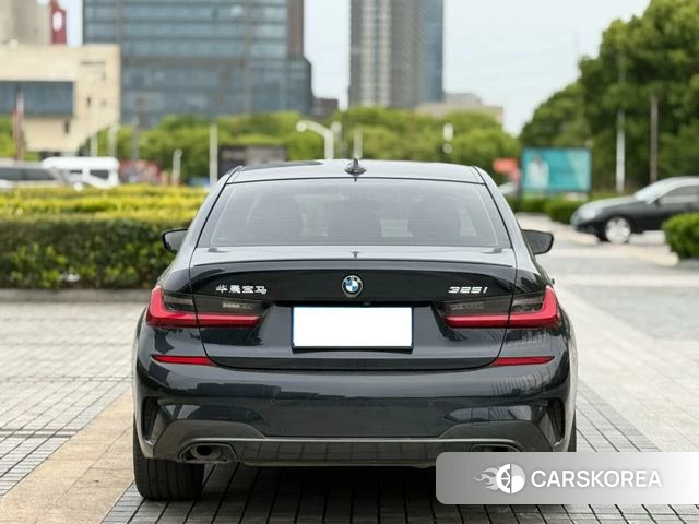 BMW 3 series 2022 Черный из Китая, фото 3